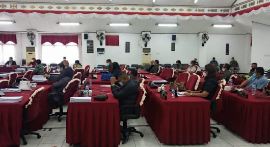 Suasana RDP gabungan komisi I, II dan IV DPRD Kota Kupang. (foto: andi/kupangterkini.com)