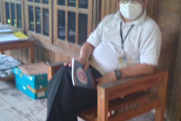 Vikaris Jenderal Keuskupan Agung Kupang, RD Gerardus Duka. (foto: aldy/kupangterkini.com)