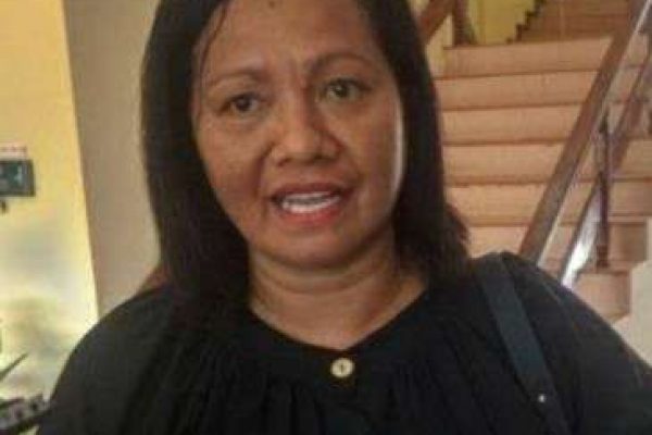 Welhelmintje Sinlaeloe, aktivis perempuan dan anak NTT. (foto: istimewa)