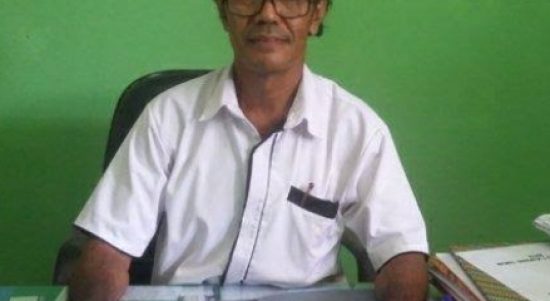 Andereas Poeting, Kepala SMA Negeri 1 Kupang Timur, Kabupaten Kupang. (ist)