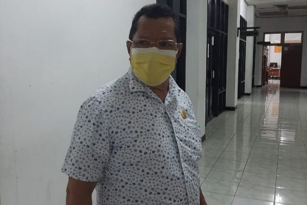 Jemari Yoseph Dogon, ketua fraksi Golkar DPRD kota Kupang (yandry/kupangterkini.com)