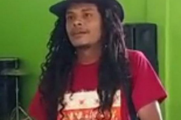Bozhan, pentolan grup lawak Kaboax saat memberikan klarifikasi terkait hormat masker (ist)