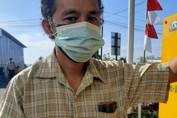 Adi Manu, paman almarhum. (yandry/kupangterkini.com)