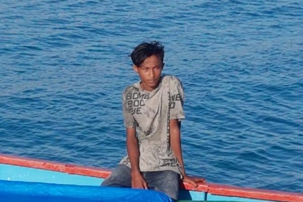 Leonard Lage Tuka, nelayan hilang yang ditemukan dalam keadaan selamat (ist)