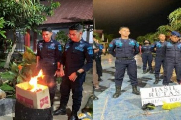 Barang temuan sidak serta Roq Osingmahi, kepala pengamanan Rutan saat membakar barang temuan dalam blok hunian (ist)
