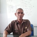 Beny Sayn, kepala dinas PUPR kota Kupang saat ditemui diruang kerjanya (yandry/kupangterkini.com)