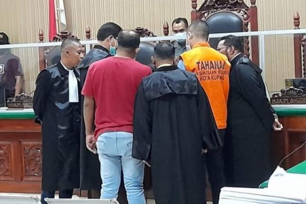 Suasana sidang pemeriksaan saksi - saksi kasus pembunuhan ibu dan anak (yandry/kupangterkini.com)
