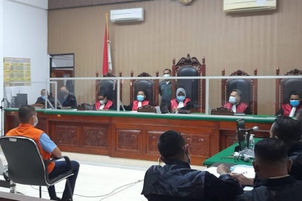Sidang pemeriksaan saksi kasus pembunuhan Astrid dan Lael (yandry/kupangterkini.com)