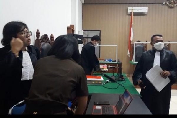 jaksa penuntut umum perkara pada perkara Randy Badjideh (yandry/kupangterkini.com)