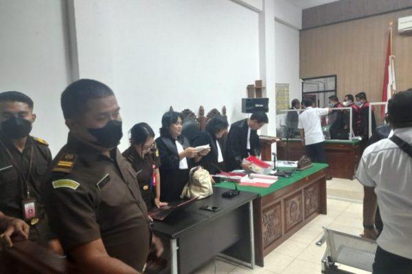Jaksa Penuntut Umum dalam sidang pemeriksaan terdakwa Randy Badjideh (yandry/kupangterkini.com)