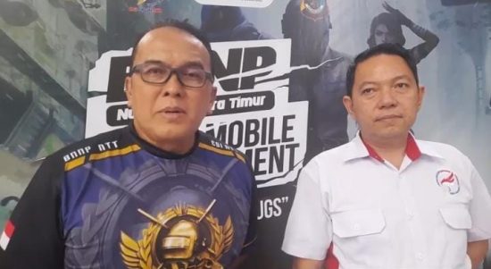 Kepala BNNP NTT, Brigjen Pol. Dr. Raden Nurhadi Yuwono serta Ketua E-Sports NTT, Thoni Dima (yandry/kupangterkini.com)