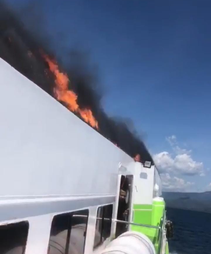 Kebakaran pada Kapal Feri Cantika Lestari (ist)
