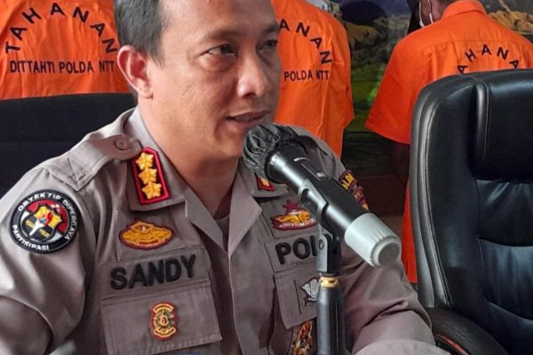 Kabid Humas Polda NTT, Kombes Pol Ariasandy (yandry/kupangterkini.com)