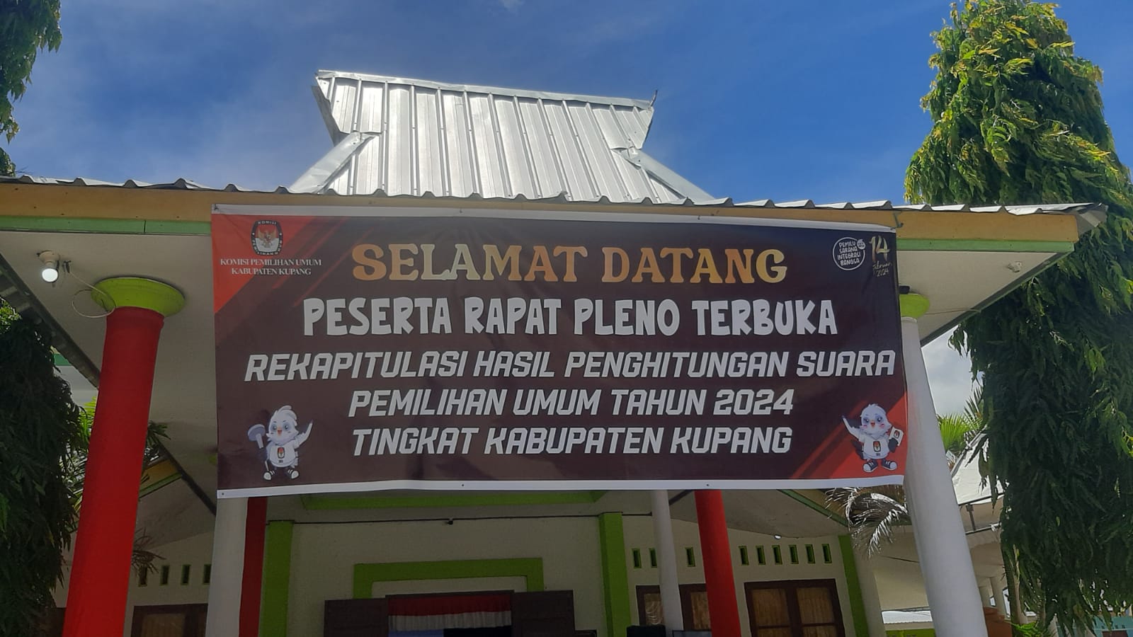 Pleno kabupaten Kupang di Gereja Elim Naibonat (yandry/kupangterkini.com)