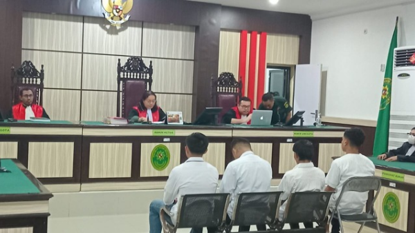 Suasana sidang putusan kasus pengeroyokan mendiang Buce Lubalu (yandry/kupangterkini.com)