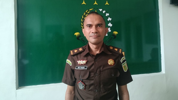 Kasi Intel Kejaksaan Negeri Kabupaten Kupang, Kirenius Tacoy (yandry/kupangterkini.com)