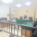 JPU, Advokat & Mokrianus Lay menunggu kehadiran Majelis Hakim saat sidang dalam agenda Tuntutan (yandry/kupangterkini.com) JPU, Advokat & Mokrianus Lay menunggu kehadiran Majelis Hakim saat sidang dalam agenda Tuntutan (yandry/kupangterkini.com)