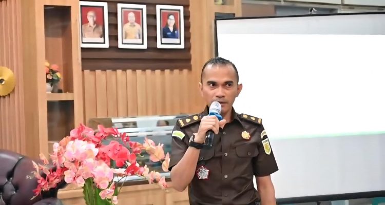 Kasi Penyidikan Kejati NTT, Kirenius Tacoy Kasi Penyidikan Kejati NTT, Kirenius Tacoy