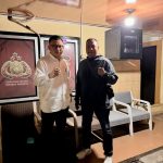 Fransisco Bernando Bessi, bersama kliennya Kajari Kabupaten Kupang, Yupiter Selan (dok pribadi)