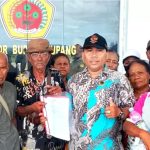 Ketua LP2TRI, Hendrikus Djawa saat ini jadi tersangka kasus penghasutan dan ditahan Polres Kupang