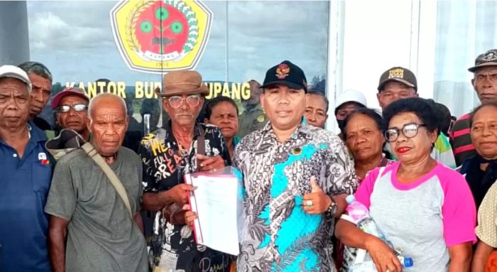 Ketua LP2TRI, Hendrikus Djawa saat ini jadi tersangka kasus penghasutan dan ditahan Polres Kupang
