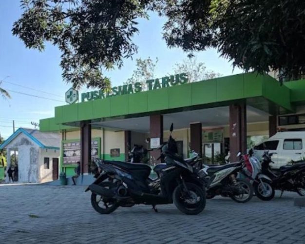 Tampak depan Puskesmas Tarus