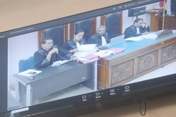 JPU saat sidang pemeriksaan ahli kasus Sebastian Bokol (yandry/kupangterkini.com)