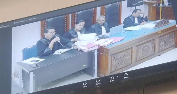 JPU saat sidang pemeriksaan ahli kasus Sebastian Bokol (yandry/kupangterkini.com)