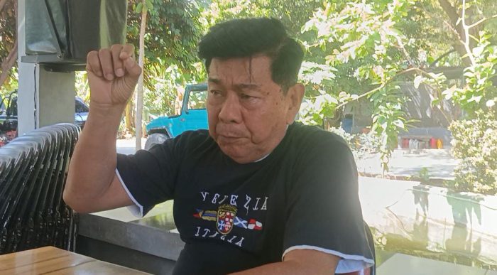 Jerry Manafe saat ditemui dikediamannya (yandry/kupangterkini.com)