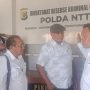 Salah satu terdakwa, NT sesaat setelah selesai diperiksa (yandry/kupangterkini.com)