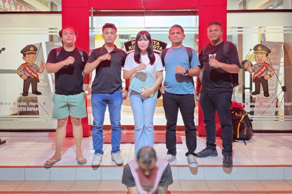 Pelaku persetubuhan terhadap anak saat diamankan (ist)