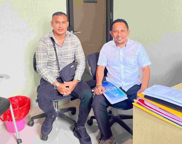 Rian Kapitan bersama Mokrianis Lay